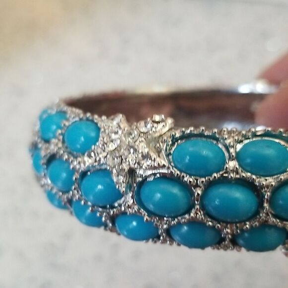 GORGEOUS WANNABE!!!BRAND NEW!!! PURCHASED IN MIAMI!!! - Picture 7 of 10